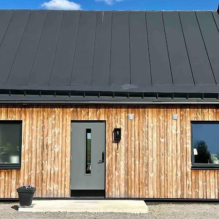 Fint Hus Naera Jaervsoebackenヴィラ エクステリア 写真