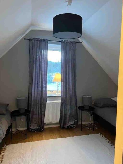 Fint Hus Naera Jaervsoebackenヴィラ エクステリア 写真